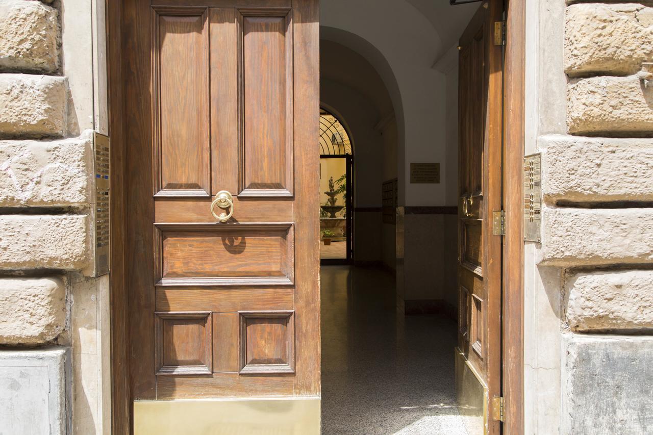 Royal Vatican Rome Bagian luar foto