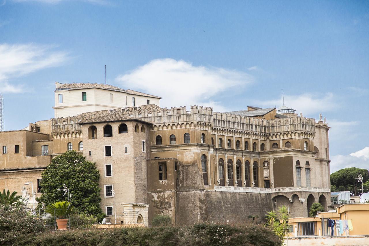 Royal Vatican Rome Bagian luar foto